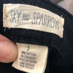 Sky And Sparrow  black short denim skirt Photo 4