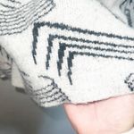 SheIn Women’s Abstract Design Wide V Neck Sweater Photo 3