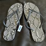 Old Navy Snake Print Flip Flops size 11 unisex Photo 2