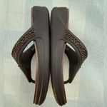 Crocs  dual confort W7 Brown Embellished Women's Sandals Photo 1