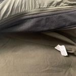 Lululemon jacket Photo 3