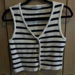 Abercrombie & Fitch Abercrombie Sweater Vest V-Neck Cropped Photo 0