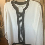 Cathy Daniels FINAL MARKDOWN  Black and White top large Photo 0