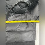 Moncler Women’s fur hood trim Mid Length Down Jacket size 1 small Photo 5