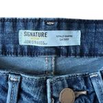 SIGNATURE by LEVI STRAUSS Totally Shaping Skinny Sz 8 Blue Photo 4