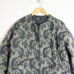 ZARA Olive Green Printed Puffer Quilted Jacket Size Small Lightweight Boho Photo 3