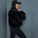 Pretty Little Thing Jacket Faux Fur Balloon Sleeved Hooded Black Size 8 Photo 1