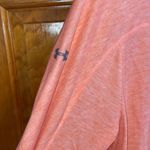 Under Armour  Women’s  long sleeve top size Lg-EUC Photo 2