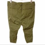 Torrid  Womens Green Plus Size 16 Floral Embroidered Crops Jeans Photo 5