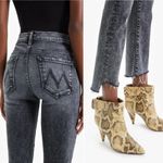 MOTHER Denim Insider Crop Step Fray Jeans in Train Stops Wash Size 25 Black Photo 3