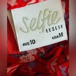 Selfie Leslie 
Laney Cutout Back Ruffle Detail Floral Dress Red size medium Photo 9