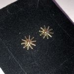 Vintage Gold Tone Dainty Flower Star Boho Pierced Earrings Photo 4
