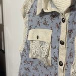 POL Crochet Lacy Floral Sleeveless Blouse Top With Front Pockets Photo 3