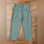 Vince  Ankle Pleated Front Dress Pants Quiet Luxury Career Office Minimalist Sz 0 Photo 1