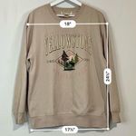 Cut & Paste Women’s Yellowstone National Park Sweatshirt Tan Size Large FLAW Photo 4