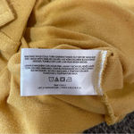 Orvis Women’s  mustard yellow v-neck short sleeve top Medium Photo 3