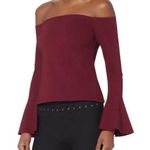 Alexis  Lindes Off The Shoulder Top Photo 0