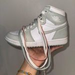 Jordan Air  1 Retro High OG Seafoam Photo 3