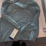 Gaiam Gaian athletic top M💚  Photo 0