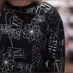 Nike Women's Icon Clash Black Silver Fleece Crop Crew Pullover Size Small Photo 2