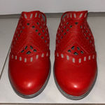 Naot Sharkia Red Leather Mule
(26069) Size 7 Photo 0