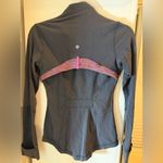 Lululemon define jacket - Size 4 Photo 2