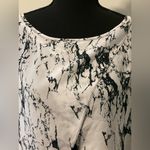 Black and white marble long sleeve‎ shirt Size undefined Photo 1