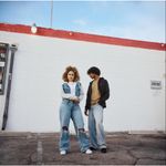 Levi's  Superlow Loose Light Wash Distressed Knee Ripped Jeans Women's Size 26 Photo 4