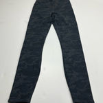 Vuori  Womens Clean Elevation Legging Black Camo Size XS Athletic Stretch Pull-on Photo 0