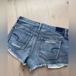 American Eagle AE Outfitters Jean Shorts Vintage Hi-Rise Festival Size 6 Distressed Shorts Photo 9