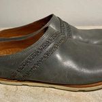 Chacos Chaco Castlerock grey leather slip on mules. Sz 7.5. Harper caribou Photo 9