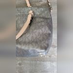 Michael Kors Jet Set Multifunction Large Tote Bag Photo 14