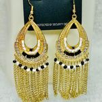 Wet Seal Drop Earrings Photo 0