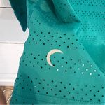 Zyia  Chill Long Sleeve Top. Size Medium. EUC Photo 5