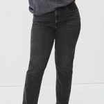 Everlane NWT  The Cheeky Jean in Washed Black Photo 0