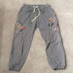 Anthropologie  embroidered  Capris super cute super lightweight size xs Photo 0