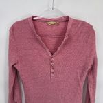 True Grit  Waffle Knit Henley Top‎ Womens M Organic Cotton Pink Gemstone Buttons Photo 1