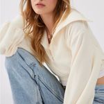 BDG New Leaf Cropped Sweatshirt NWT Size S - White Photo 3