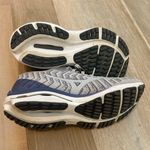 Mizuno  Running Shoes Women’s 8.5 Photo 3