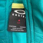 Oakley  lightly quilted full zip vest women’s size small Photo 1