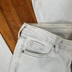 Old Navy NWT wide straight leg low rise light wash blue jeans women size 4 Photo 3