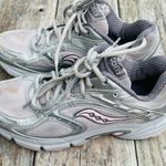 Saucony  Women's Athletic Shoes in Gray and Pink size 7.5 Photo 7