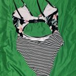 PINK - Victoria's Secret Victoria Secret Pink Floral and Striped Cutout Swimsuit size Large - Flaw Photo 2