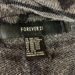 Forever 21 Gray & Black Aztec Tribal Print Sleeveless Cardigan One Size Photo 4