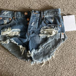 One Teaspoon  Shorts Photo 0