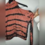 LA Made LA‎ Made Turtle Neck Shoulder cut off Tie Dye Sweater in  Small Photo 6