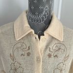 Classic Elements Vintage 90s Sz:M Petite  Cream Long floral Embroidered Sweater. Photo 9