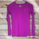pro combat compression shirt size XS purple Nike pro shirt long sleeve Photo 1