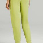 Lululemon  Scuba Joggers High-Rise Wasabi Photo 1