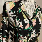 Marciano Guess By  Chain neck trim button down shirt floral print sz XS blouse multicolor Photo 3